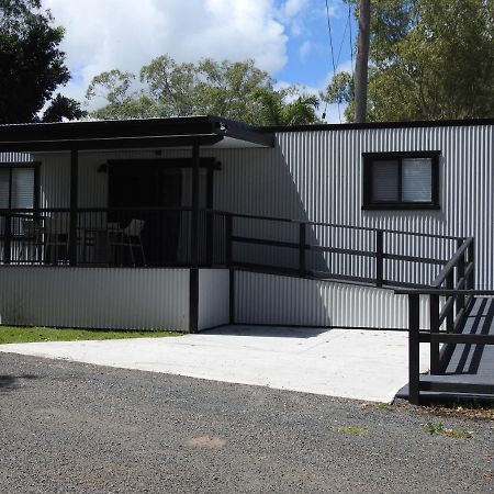 Lismore Lake Holiday Park ภายนอก รูปภาพ