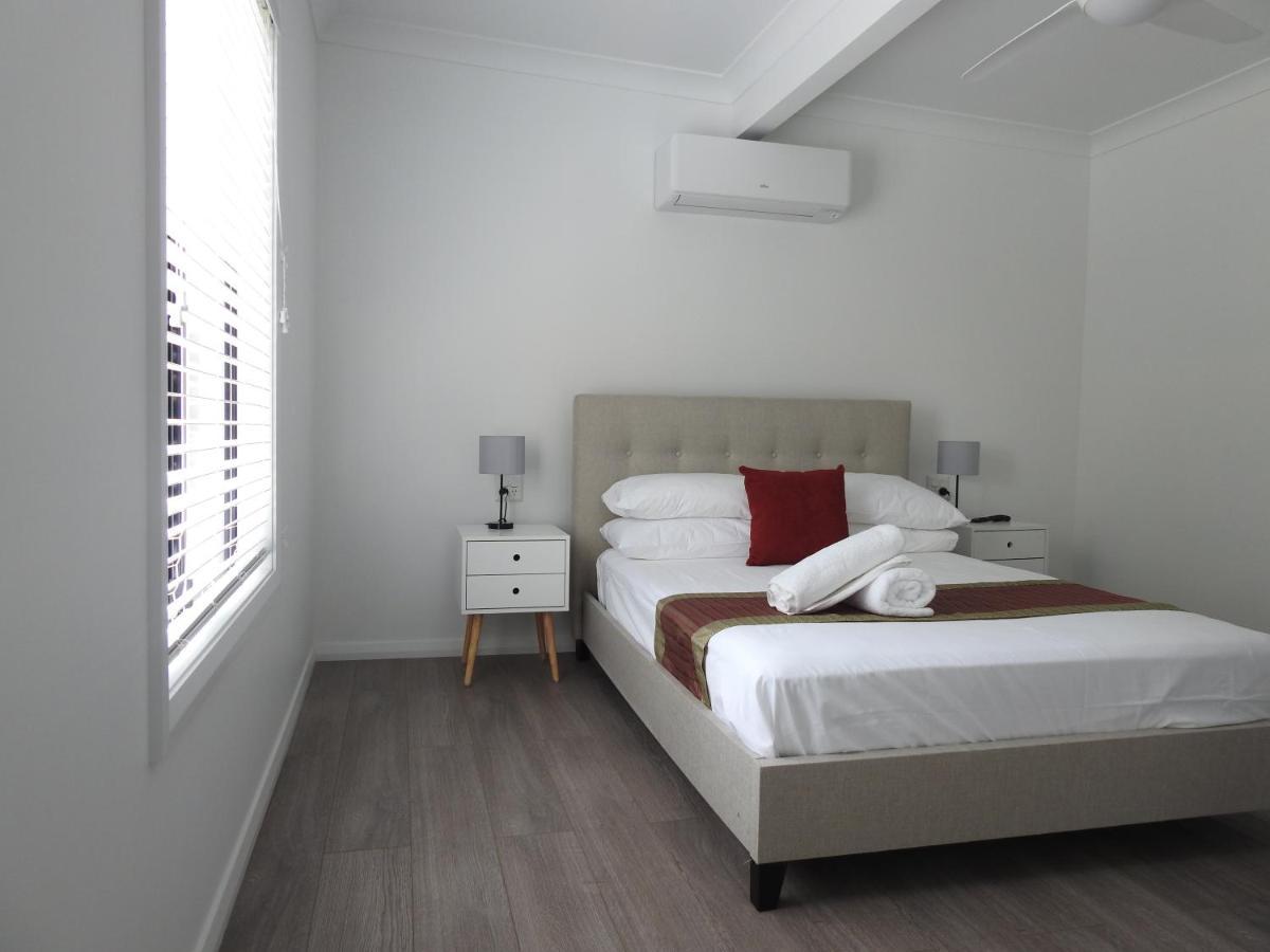 Lismore Lake Holiday Park ภายนอก รูปภาพ