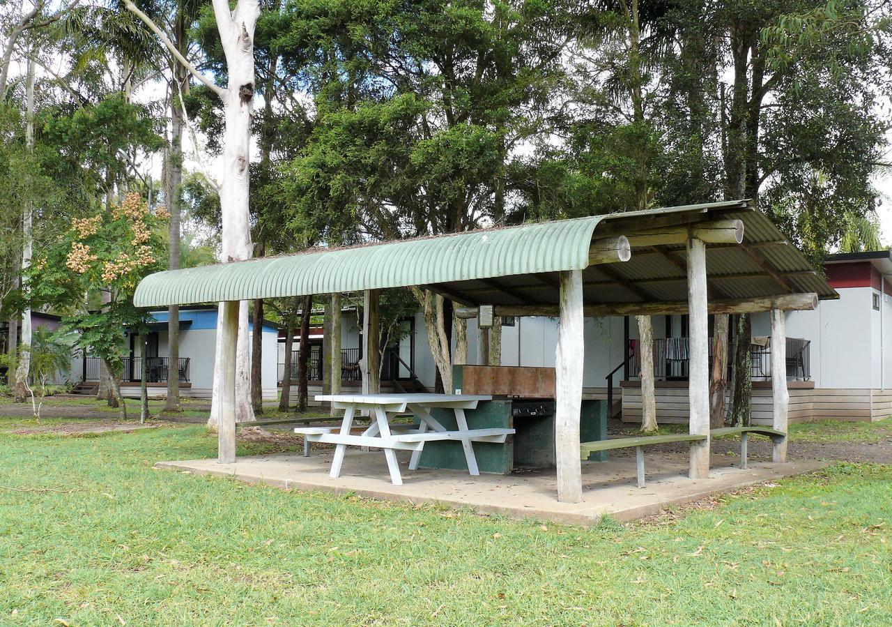 Lismore Lake Holiday Park ภายนอก รูปภาพ