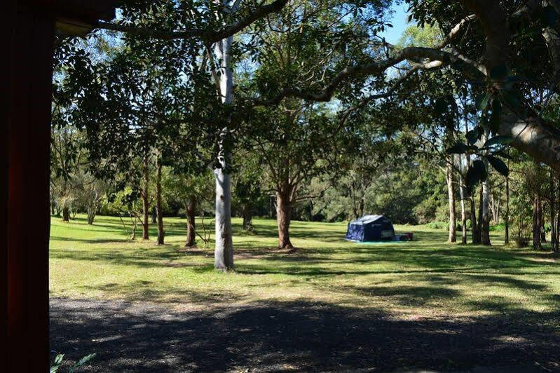 Lismore Lake Holiday Park ภายนอก รูปภาพ