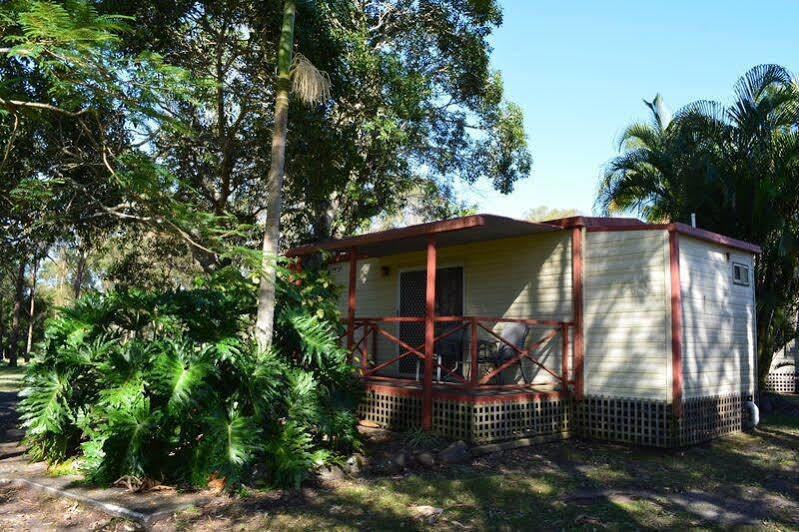 Lismore Lake Holiday Park ภายนอก รูปภาพ