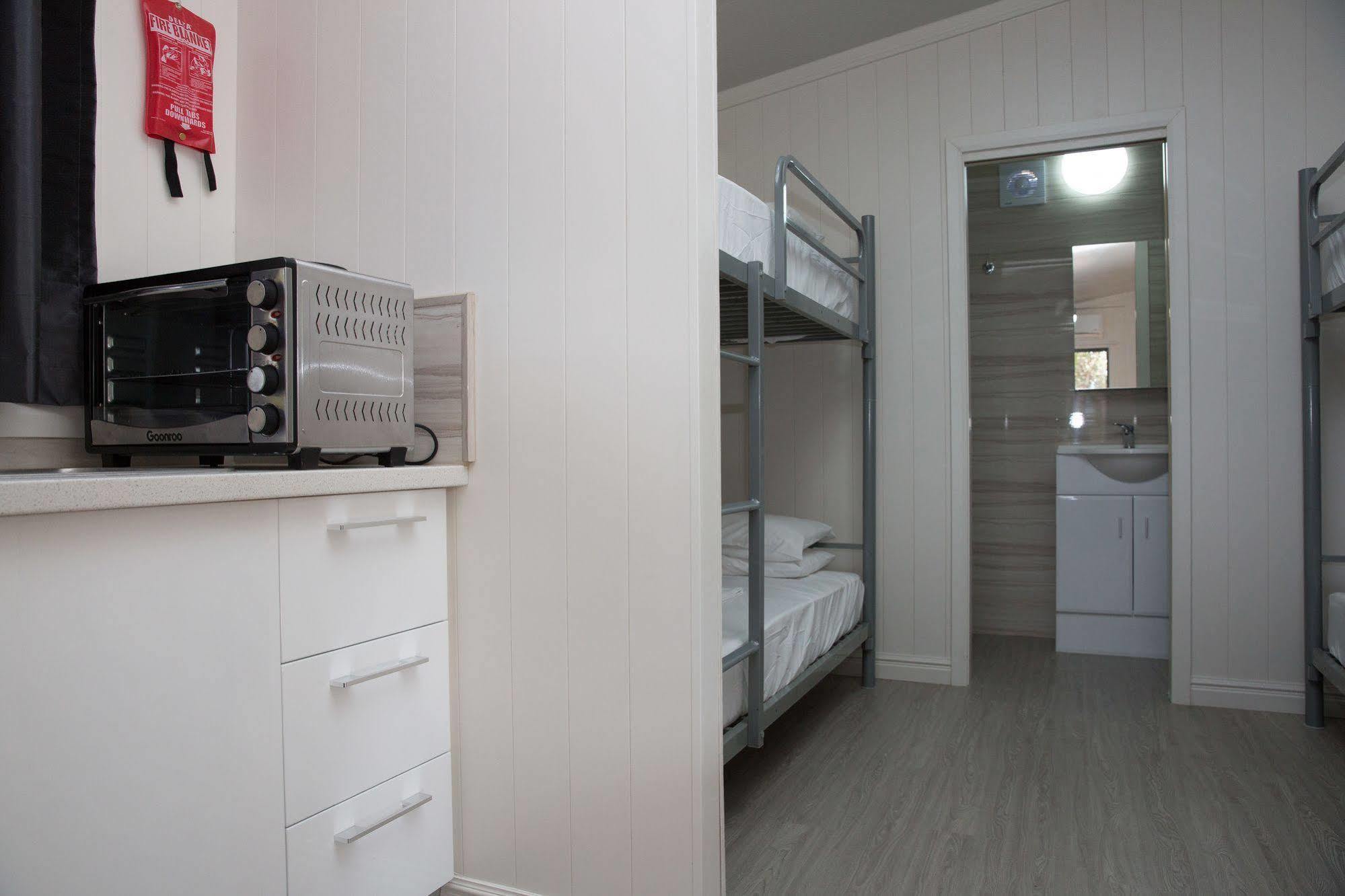 Lismore Lake Holiday Park ภายนอก รูปภาพ