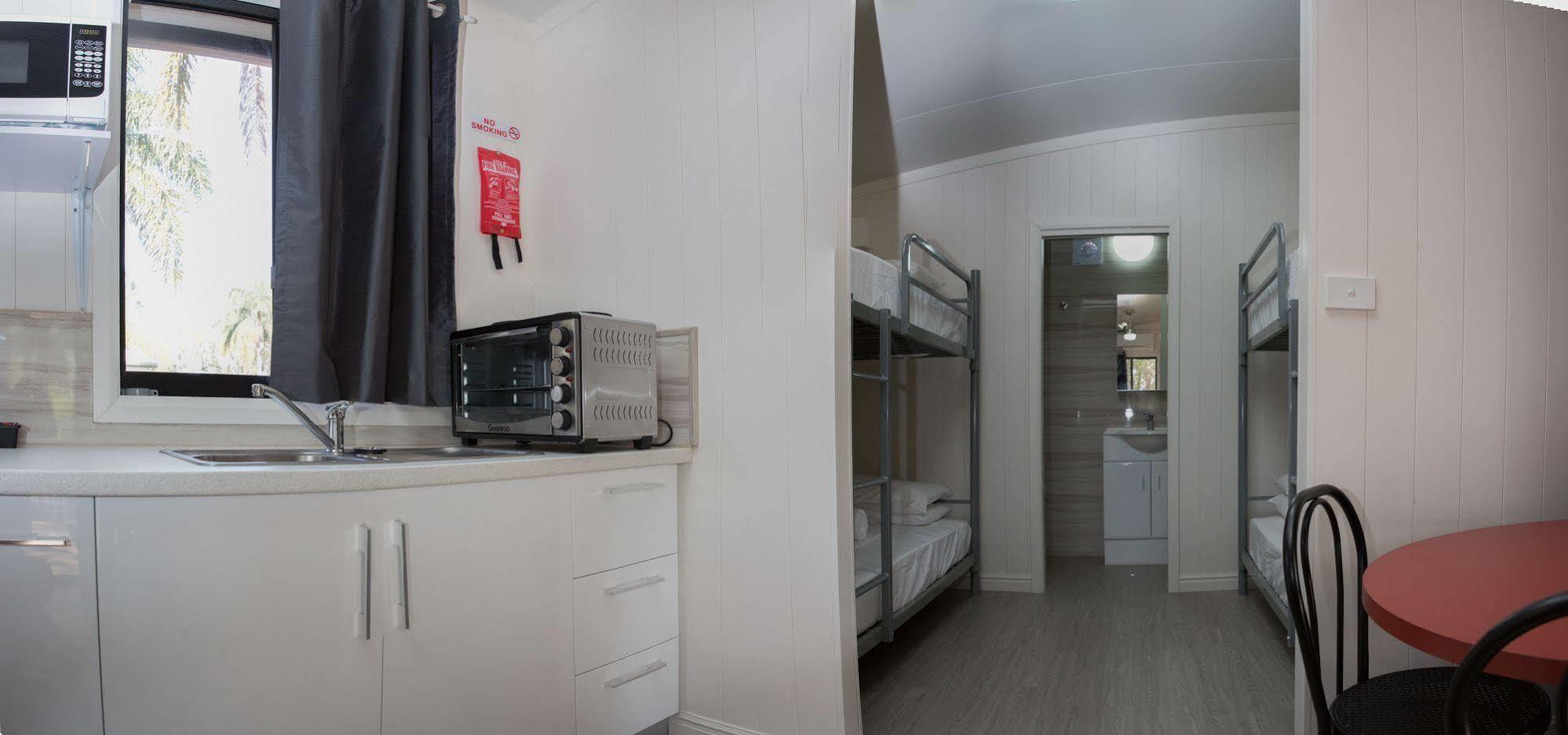 Lismore Lake Holiday Park ภายนอก รูปภาพ