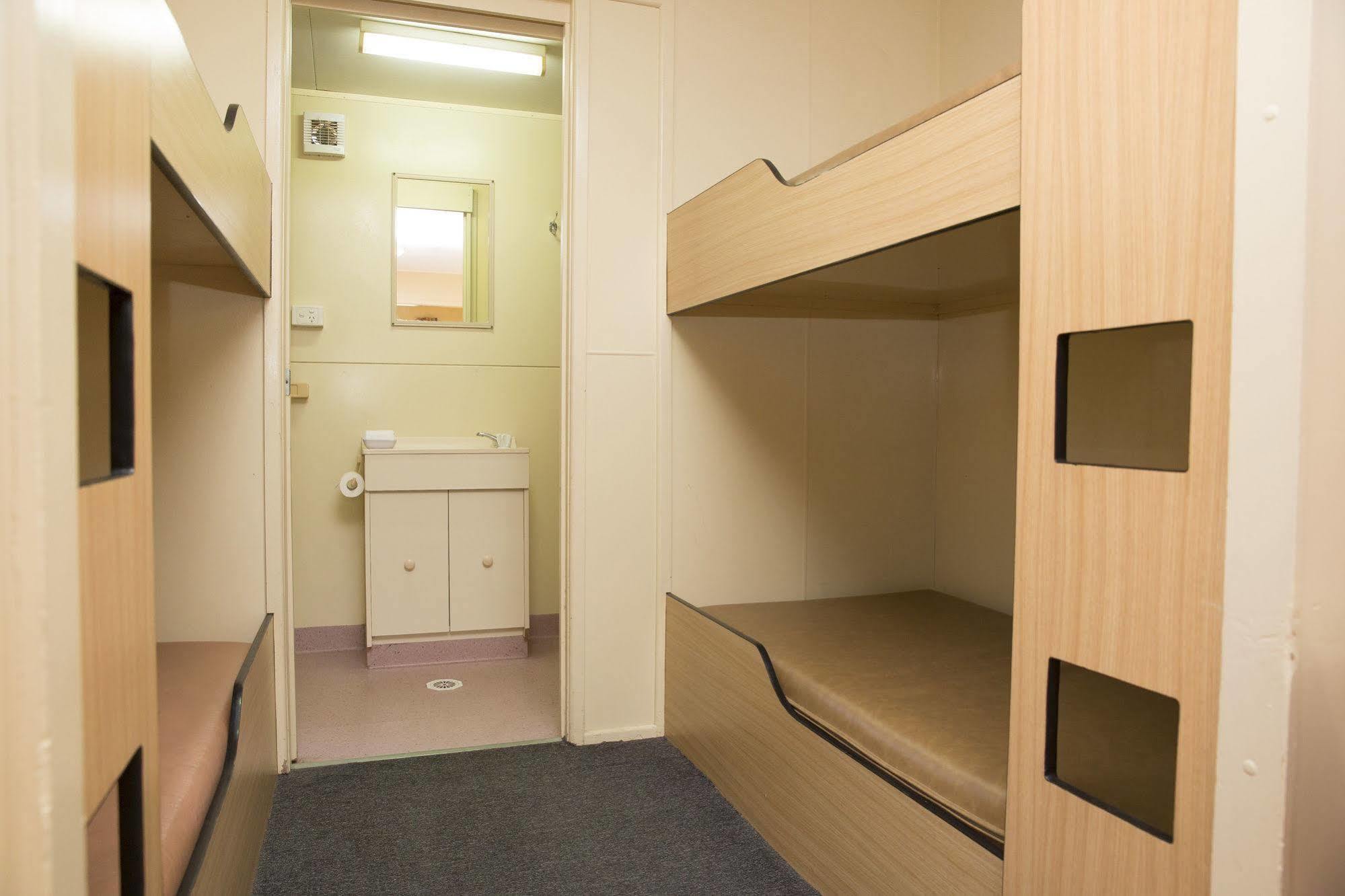 Lismore Lake Holiday Park ภายนอก รูปภาพ