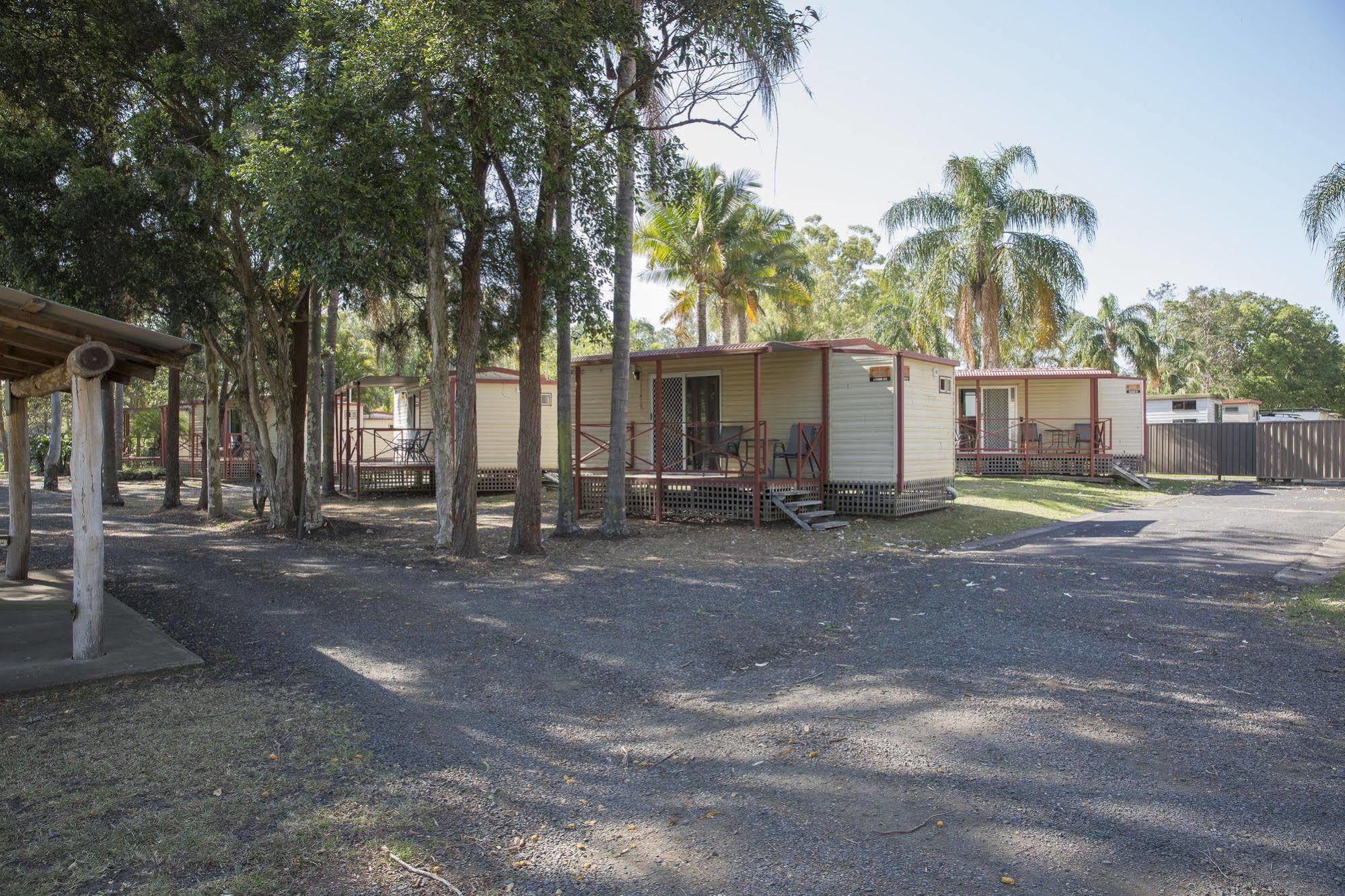 Lismore Lake Holiday Park ภายนอก รูปภาพ