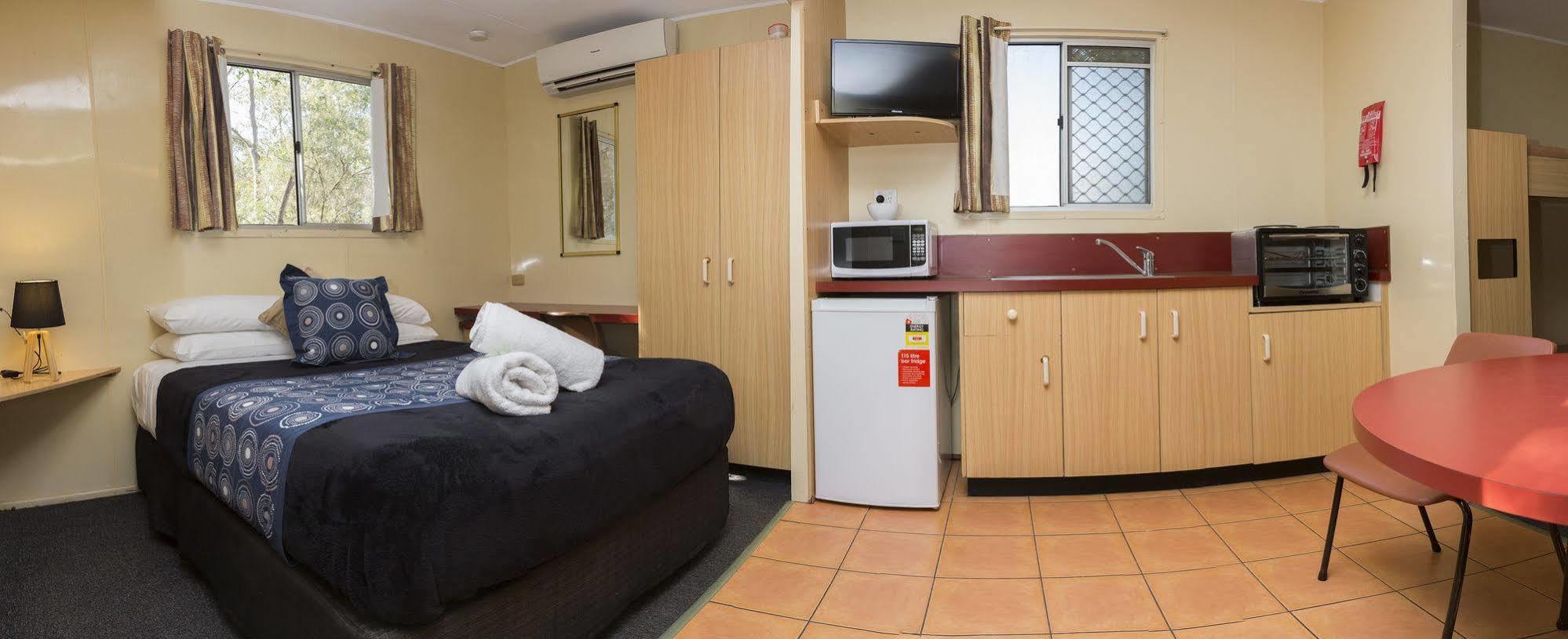 Lismore Lake Holiday Park ภายนอก รูปภาพ